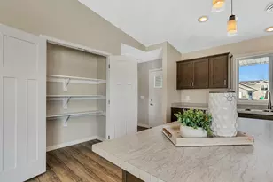 1710 Maple Leaf Ln, Litchfield, MN 55355 - Photo 9