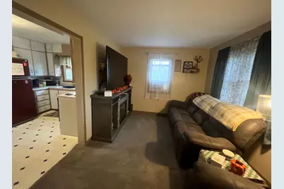 10 S Borud Street, Winger, MN 56592 - Photo 5