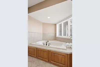 6340 Summit Circle, Chanhassen, MN 55317 - Photo 53