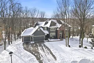 6340 Summit Cir, Chanhassen, MN 55317 - Photo 81