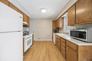 11208 Jefferson St NE, Blaine, MN 55434 - Photo 7