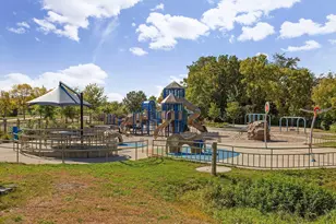 8762 Prescott Dr, Eden Prairie, MN 55347 - Photo 27