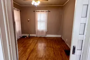 742 N Freeman Ave, Luverne, MN 56156 - Photo 5