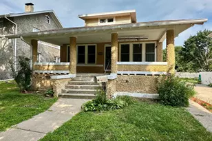 742 N Freeman Ave, Luverne, MN 56156 - Photo 1