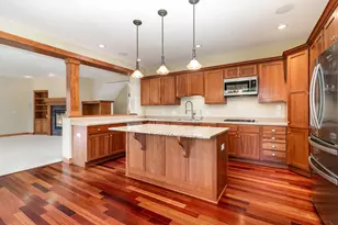 8124 Clifford Cir, Inver Grove Heights, MN 55076 - Photo 11