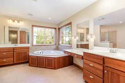 8124 Clifford Circle, Inver Grove Heights, MN 55076 - Photo 17