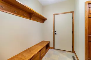 8124 Clifford Cir, Inver Grove Heights, MN 55076 - Photo 25