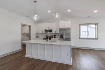 309 Pinehurst Drive, Mankato, MN 56001 - Photo 13