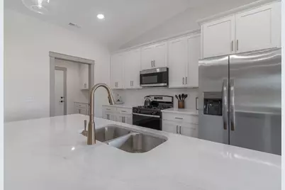 309 Pinehurst Drive, Mankato, MN 56001 - Photo 15