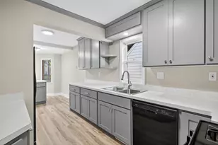 1427 Hazel St N, Saint Paul, MN 55119 - Photo 15