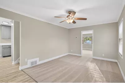 1427 Hazel Street N, Saint Paul, MN 55119 - Photo 7