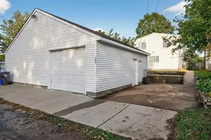 1427 Hazel St N, Saint Paul, MN 55119 - Photo 37