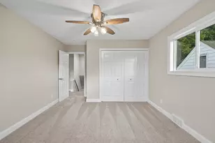 1427 Hazel St N, Saint Paul, MN 55119 - Photo 27