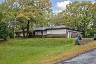 12855 Dory Ave, Apple Valley, MN 55124 - Photo 37