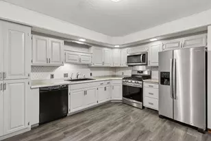 12855 Dory Ave, Apple Valley, MN 55124 - Photo 17