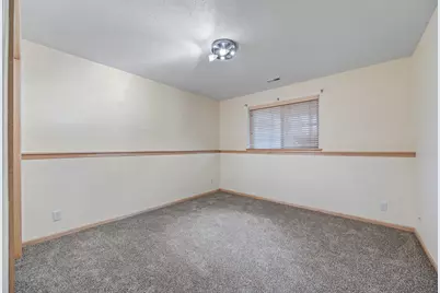 4293 39 1/2 Avenue S, Fargo, ND 58104 - Photo 21