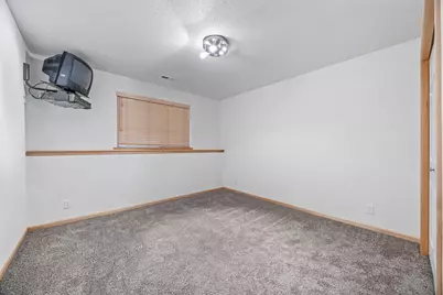 4293 39 1/2 Avenue S, Fargo, ND 58104 - Photo 19