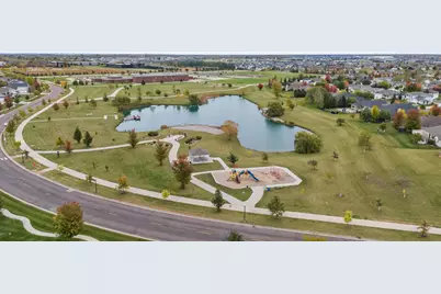 4293 39 1/2 Avenue S, Fargo, ND 58104 - Photo 35