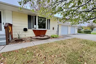 1208 Somerset Rd, Fergus Falls, MN 56537 - Photo 7