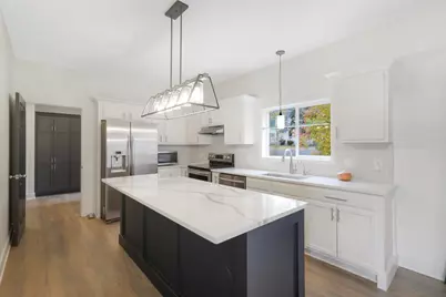 21305 Hytrail Circle, Lakeville, MN 55044 - Photo 3