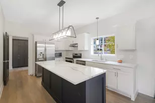 21305 Hytrail Cir, Lakeville, MN 55044 - Photo 3