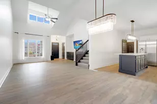 21305 Hytrail Cir, Lakeville, MN 55044 - Photo 9