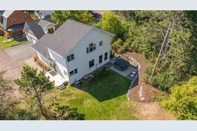 3239 S Lake Avenue, Duluth, MN 55802 - Photo 31