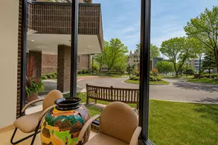 1201 Yale Pl, Minneapolis, MN 55403 - Photo 13