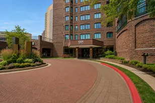1201 Yale Pl, Minneapolis, MN 55403 - Photo 43
