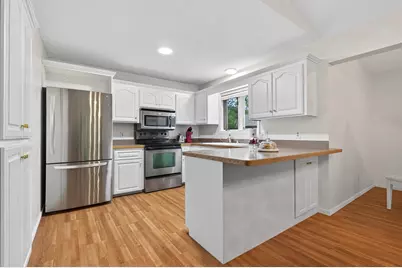 7182 Emerald Lane, Eden Prairie, MN 55346 - Photo 3