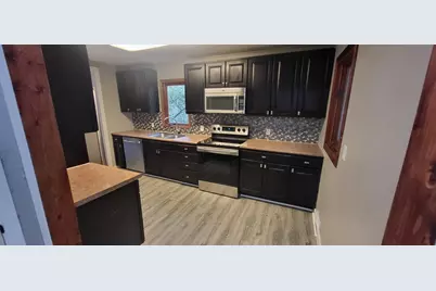 241 Crocker Avenue N, Thief River Falls, MN 56701 - Photo 9