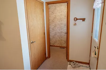 208 W 6th Street, Blue Earth, MN 56013 - Photo 33