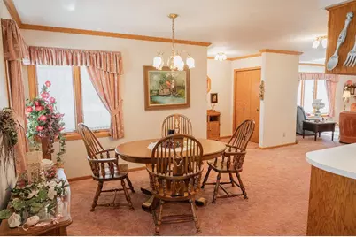 208 W 6th Street, Blue Earth, MN 56013 - Photo 5