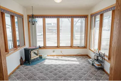 208 W 6th Street, Blue Earth, MN 56013 - Photo 11