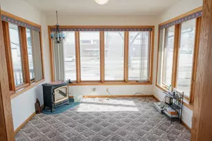 208 W 6th St, Blue Earth, MN 56013 - Photo 11