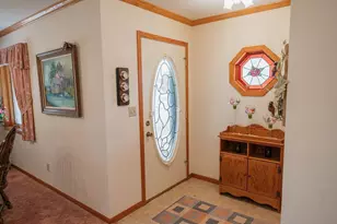 208 W 6th St, Blue Earth, MN 56013 - Photo 15