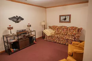 208 W 6th St, Blue Earth, MN 56013 - Photo 41