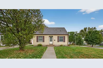 1004 8th Avenue NW, Rochester, MN 55901 - Photo 1