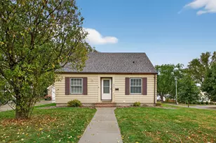 1004 8th Ave NW, Rochester, MN 55901 - Photo 1