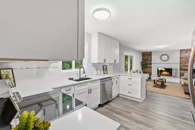 4301 Heritage Hills Drive, Bloomington, MN 55437 - Photo 11