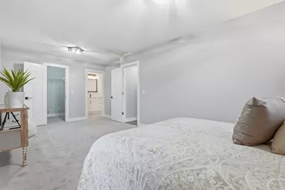 4301 Heritage Hills Drive, Bloomington, MN 55437 - Photo 17