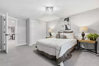 4301 Heritage Hills Drive, Bloomington, MN 55437 - Photo 15