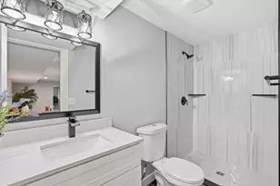 4301 Heritage Hills Dr, Bloomington, MN 55437 - Photo 29