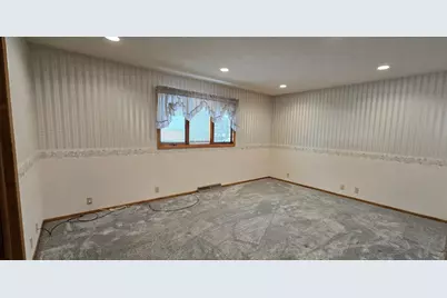 313 3rd Avenue N, Emmons, MN 56029 - Photo 23