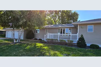 313 3rd Avenue N, Emmons, MN 56029 - Photo 5