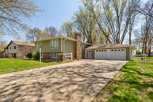 751 Lakeside Dr, Gaylord, MN 55334 - Photo 1