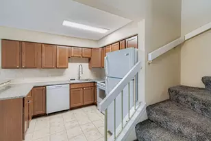 335 Elan Ct, Woodbury, MN 55125 - Photo 15