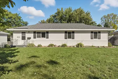 2212 55th Avenue N, Brooklyn Center, MN 55430 - Photo 3