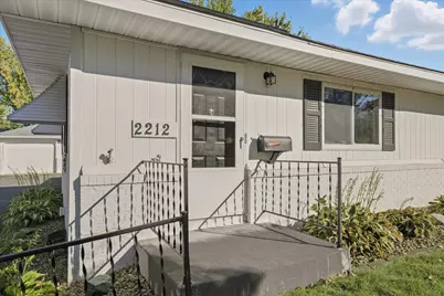 2212 55th Avenue N, Brooklyn Center, MN 55430 - Photo 5