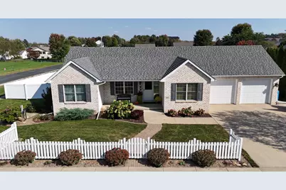 801 8th Avenue SW, Pine Island, MN 55963 - Photo 1